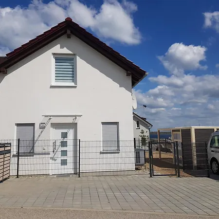 Seehaus Ankerplatz Mucheln