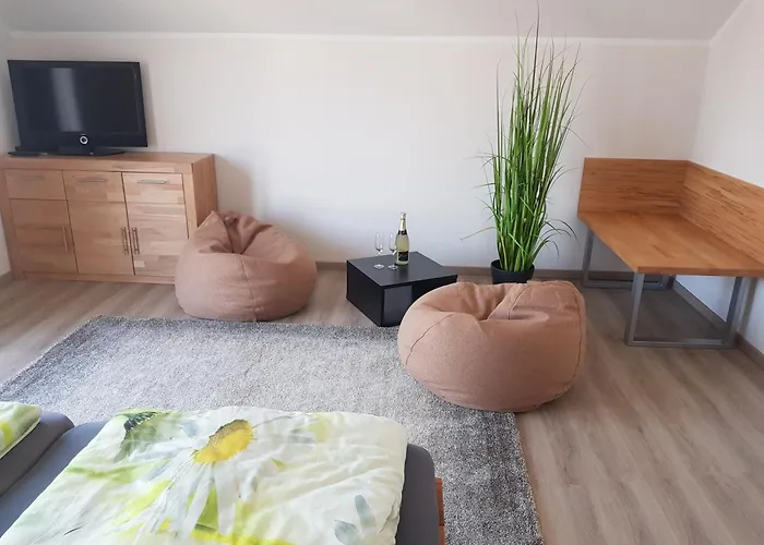 Seehaus Ankerplatz Nyaraló Mücheln